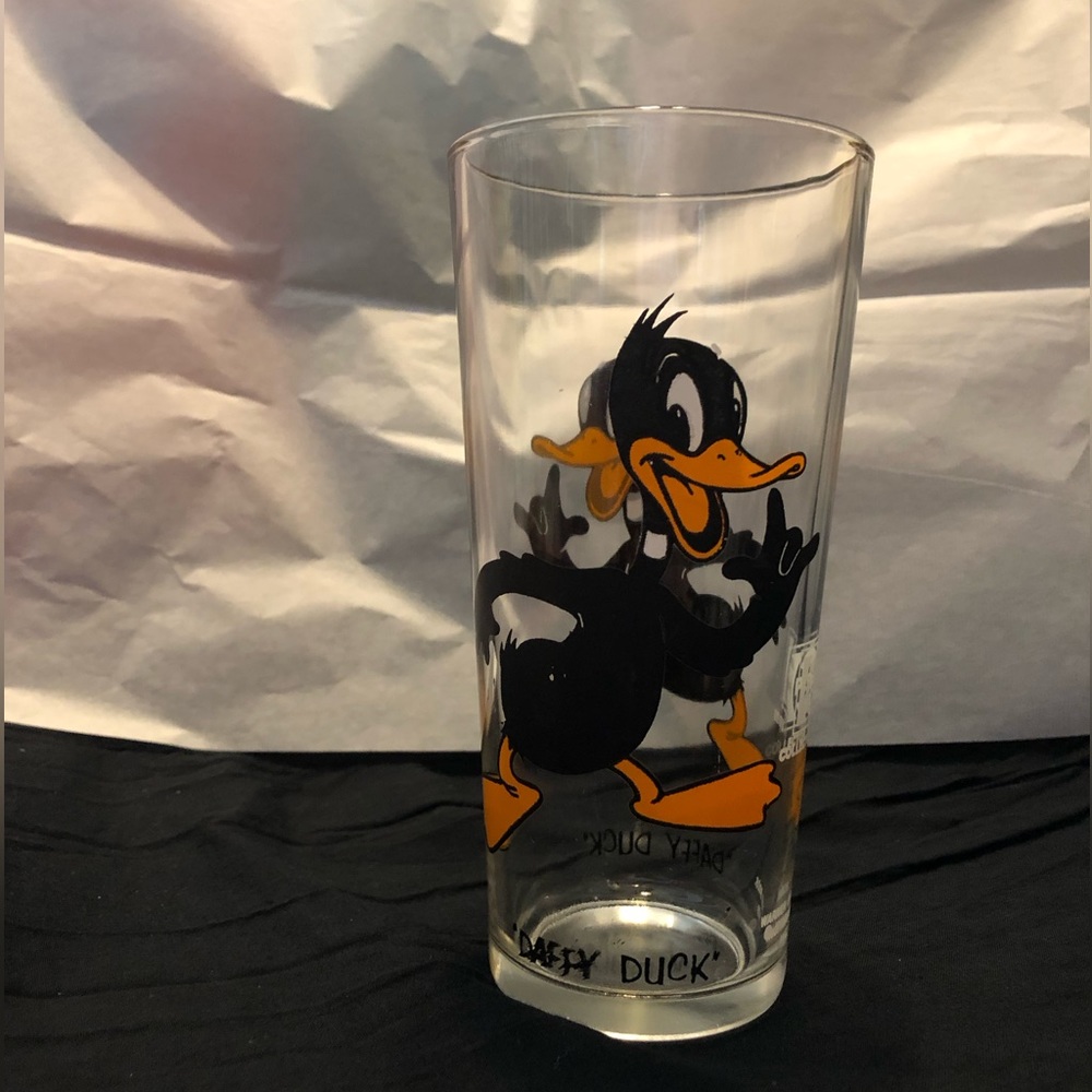 Daffy Duck 1973 - Pepsi Cola Promotional Glass